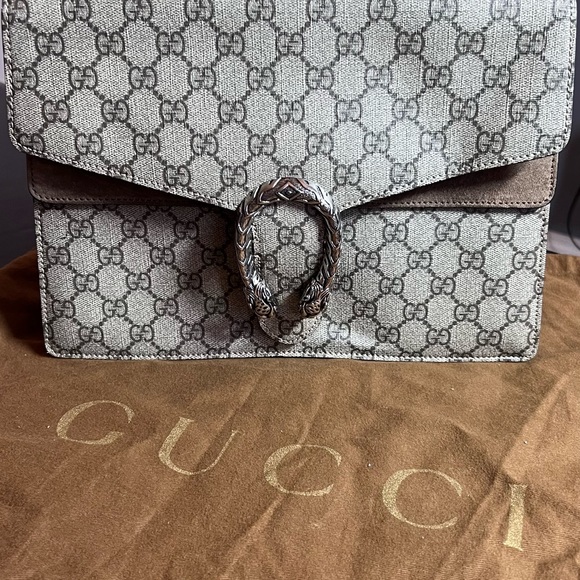 Gucci Beige and Brown Shoulder Bag - Picture 3 of 11